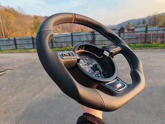 Nový kožený volant Audi PERFORMANCE, exkluzivní tvar - 10