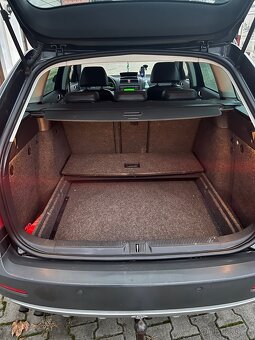 Škoda Octavia 2 SCOUT 4x4 Combi 2.0 TDI 103 kW, motor BMM - 10