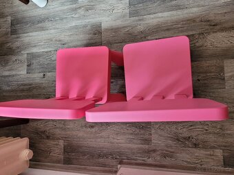 Ikea dětský set - stůl a 2 růžové židle - 10