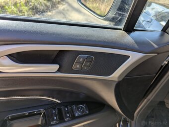 Ford Mondeo Mk5 Hybrid Vignale - 10