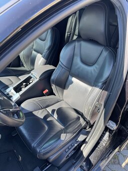 Volvo V60 D5 165 kW R-design - 10