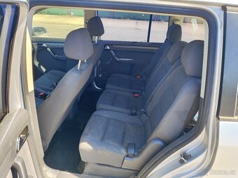 Volkswagen Touran 2.0 CNG - 10
