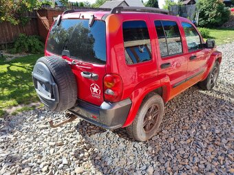 Prodám ND jeep cherokee KJ 2.8 crd 110kw - 10