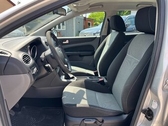 Ford Focus 1.6i 74kW sada kol, výhřev skla - 10