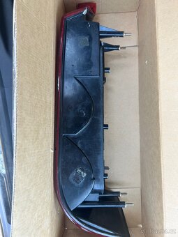 Koncová světla Alfa Romeo Spider 1993 - 10