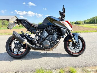 KTM 1290 Duke R rv:2019/2 najeto:16290km 2x klíče. Dovoz D - 10