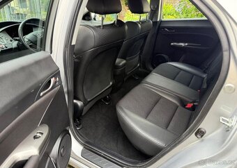 Honda Civic 1,8 Sport GT 1 Majitel benzín - 10