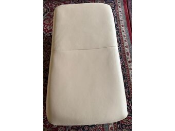 Moderní rohová kožená sedací souprava + taburet,3221 - 10