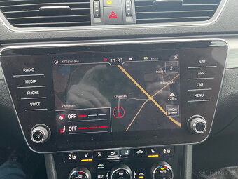 Škoda Superb 2,0TDi 110kW DSG SPORT - 10