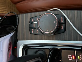 BMW X4 G02. INDIVÍDUAL. X drive 30i benzin 185KW. 67000km - 10