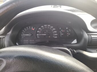 Opel Astra F Combi 1996 1.6 16V - 10