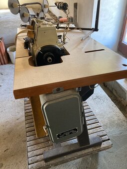 Průmyslový 5-ti nitný overlock Yamato - 10