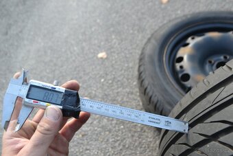 Letní skoro NOVÁ kola Š.Fabia/Roomster/VW Polo-195/55R15. - 10