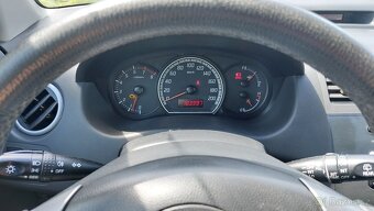 Suzuki Swift 1.3 2008 68 kW - 10
