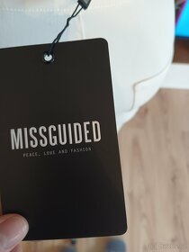 Nové dámské bílé skinny džíny Missguided - 10
