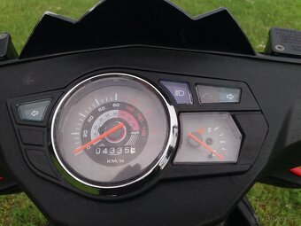 Skútr Matador 125 cm, rok 2023 najeto 4300 km - 10