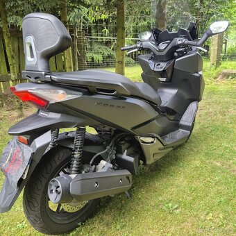 Honda Forza 125 - 10