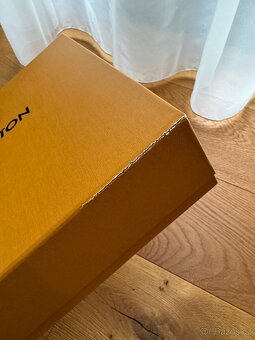 Louis Vuitton krabice a stuha. - 10