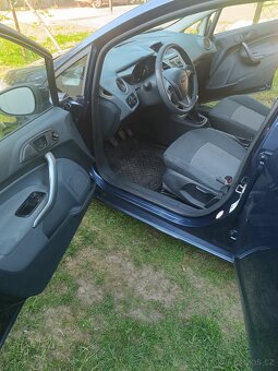 Ford Fiesta - 10