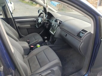 VW Touran,1.9tdi,77kw,r.v2004,najeto239xxxkm,stk platná - 10