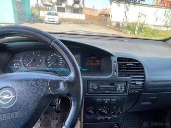 Opel Zafira - 10