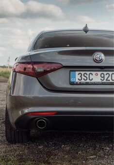 Alfa Romeo Giulia 2.2 JTDm 154 kW MANUÁL 57.000km - 10