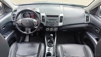 CITROËN C- CROSSER 2.2 HDI 4x4 7 míst 122 tis km tažné TOP - 10