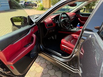 Maserati Levante SQ4 gransport 3.0 V6 316kw 430hp, rv2020 - 10