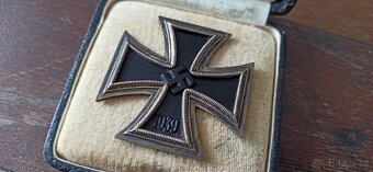 Záslužný kříž, železný kříž v etui. - 10