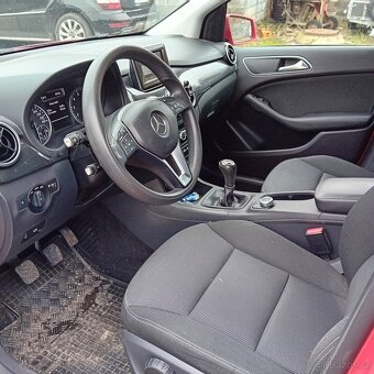 Mercedes W 246 B 180, r.v. 8/2012 - 10