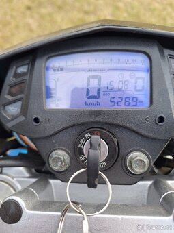 Yuki 125i SG - 10