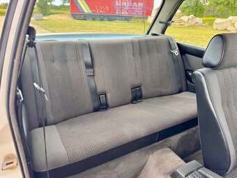 BMW E30 320i coupe klima/bez šíbru - 10