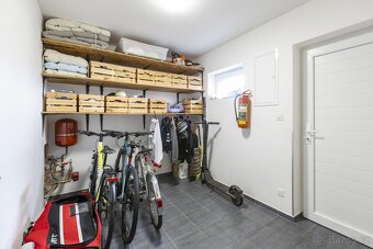 Prodej rodinného domu 212 m2, Ortenova , Pardubice - 10