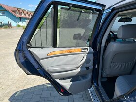 BMW X5 4.4i A/T - 10