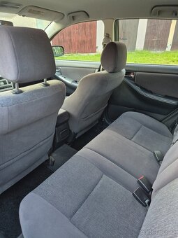 Toyota Corolla 1.6 - 10