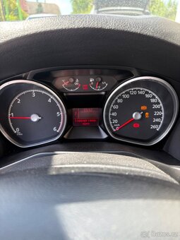 Ford Mondeo 2.0 TDC - 10