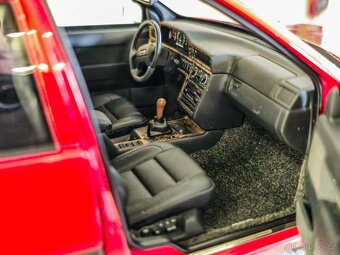 Volvo 850 T5R Combi 1:18 Autoart - 10