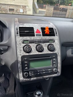 Prodám Volkswagen Touran 2.0 FSI - 10