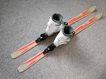 Lyže 150 cm plus boty č.5, dětská velikost - 10