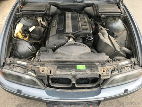 BMW 528i E39 1999 142kW 286S2 - dily, JEZDI - 10