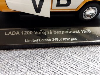 Lada 1200 Veřejná bezpečnost 1978 1:18 limited 1012 foxtoys - 10