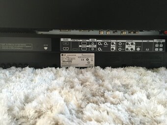 Full HD Shine-out monitor LG KM4224FCBA - 10