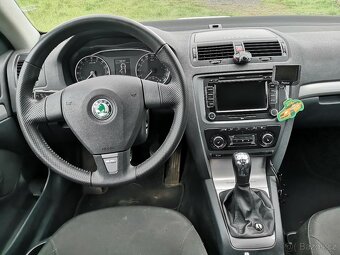 ŠKODA OCTAVIA II FACELIFT TDi 2012/06 SERVIS - 10