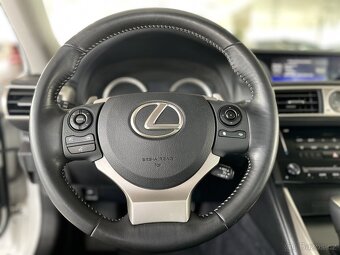Lexus IS 300h Aut,1.majitel,Park.kamera - 10