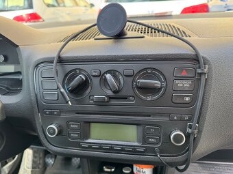 Škoda Citigo - najeto 95 000 km, klimatizace, LED světla - 10