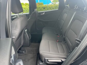 FORD KUGA - 10