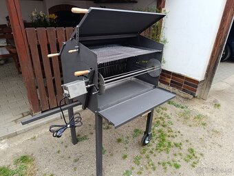 Prodám zahradní gril VHODNY VÁNOČNÍ - 10