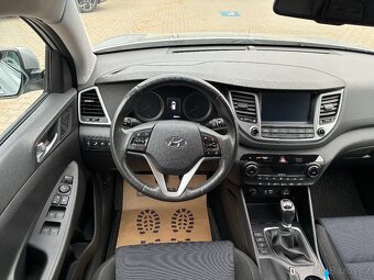 Hyundai Tucson 2.0CRDi 100kW 4x4 REZERVACE - 10