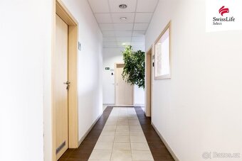 Pronájem kanceláře 119 m2 Lednická, Praha - 10