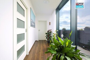 Luxusní Penthouse 2+kk s terasou, úložnou místností – Plzeň - 10
